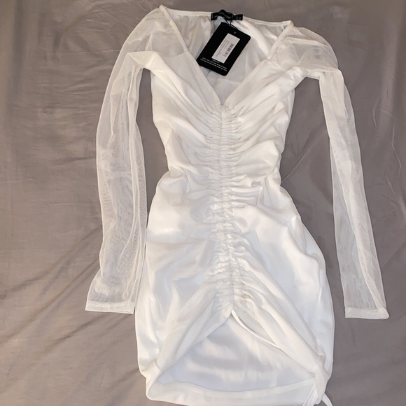 Pretty little thing mesh Bardot ruched bodycon dress - Picture 3 of 3